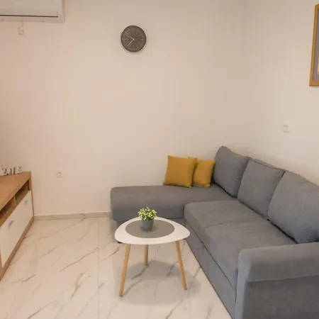 Marin D&a Apartment Zaboric